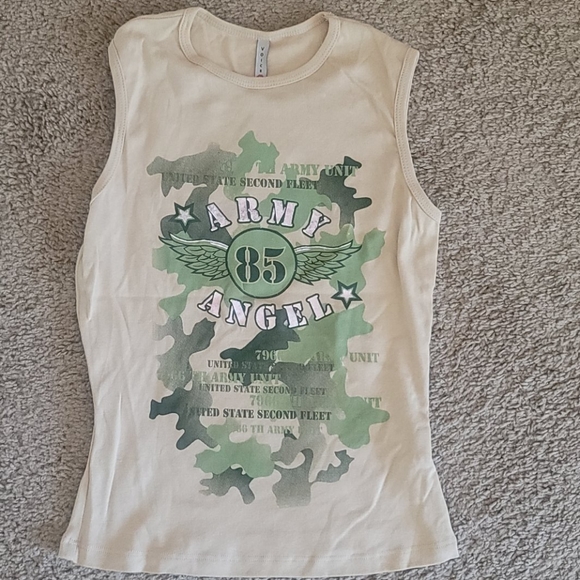 Top🍀 - Picture 1 of 2